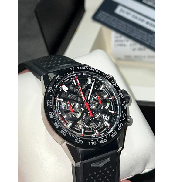 Часы • TAG Heuer • Черный