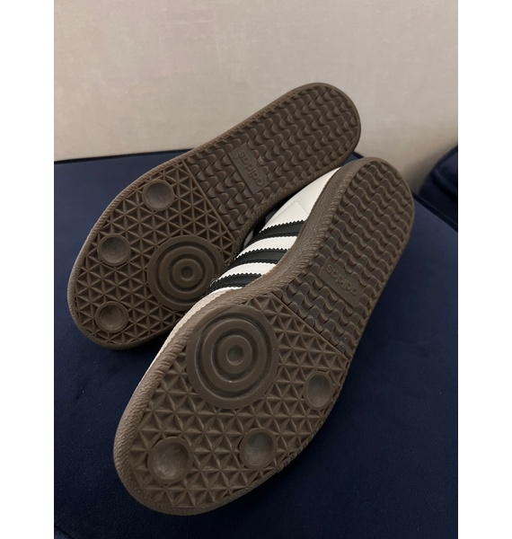 Кроссовки • adidas • Белый