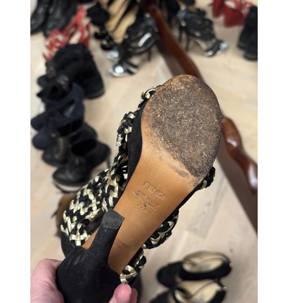 Босоножки • Fendi • Золотой