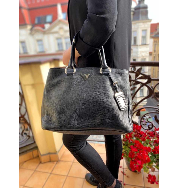 Сумка • Prada • Черный