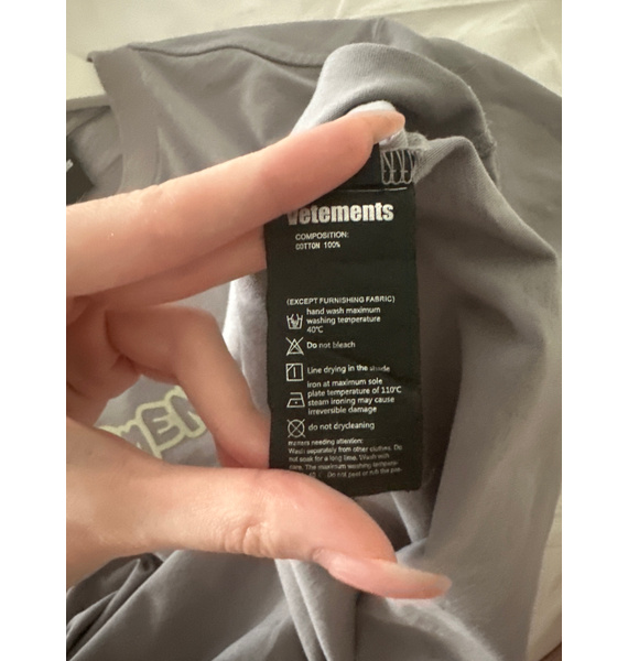 Футболка • VETEMENTS • Серый