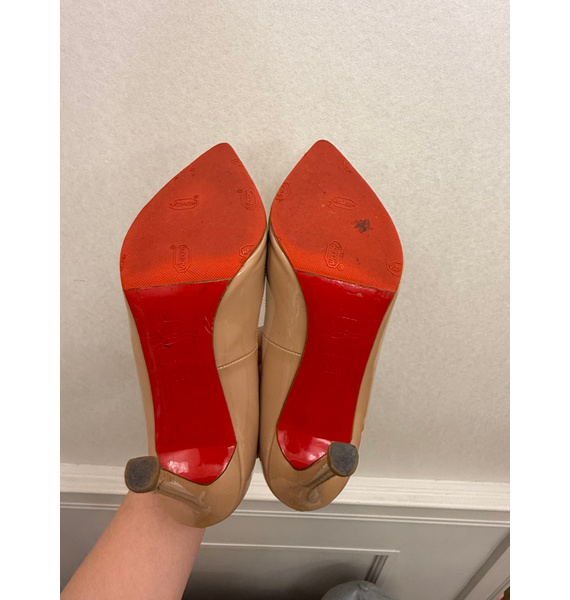 Туфли • Christian Louboutin • Бежевый