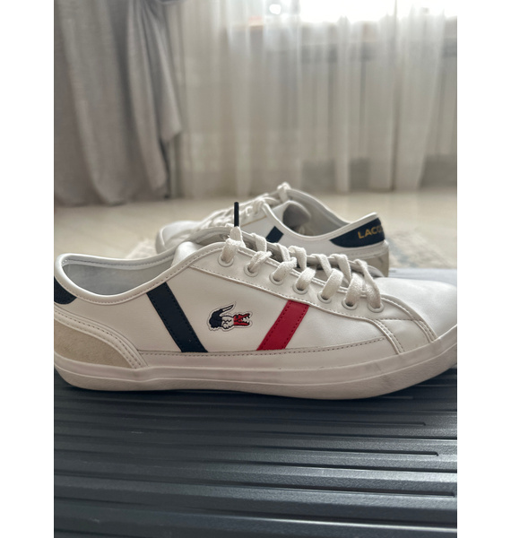 Кеды • Lacoste • Белый