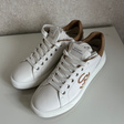 Кеды • Stuart Weitzman • Белый