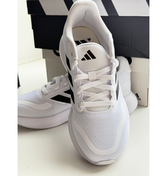 Кроссовки • adidas • Белый