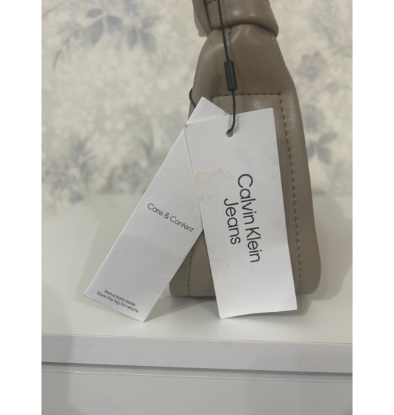 Сумка • Calvin Klein • Бежевый