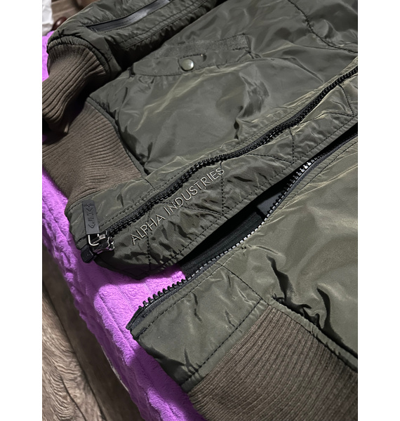 Бомбер • Alpha Industries • Зеленый