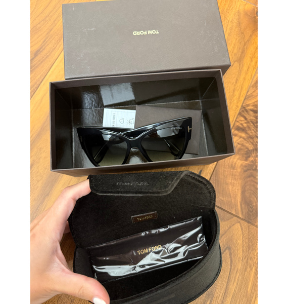 Очки • TOM FORD • Черный