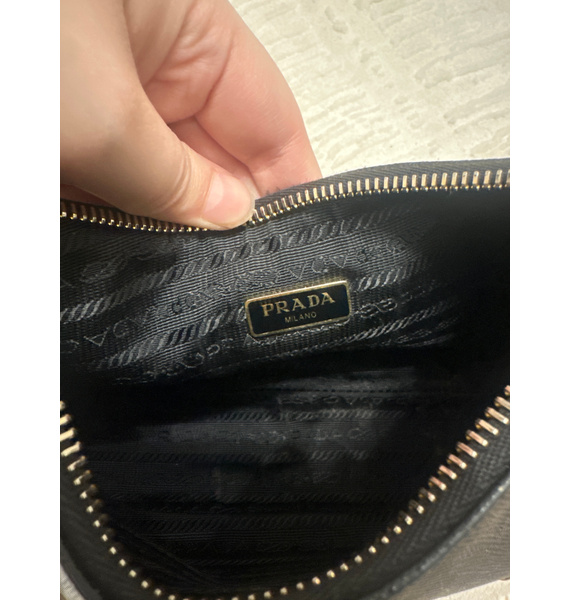 Сумка • Prada • Черный