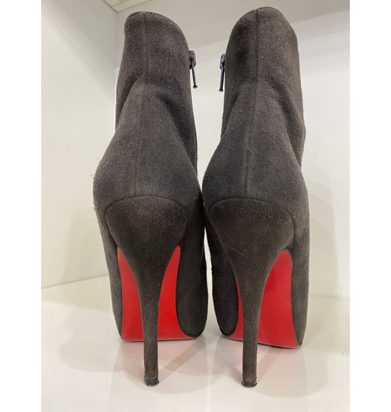 Ботильоны • Christian Louboutin • Серый