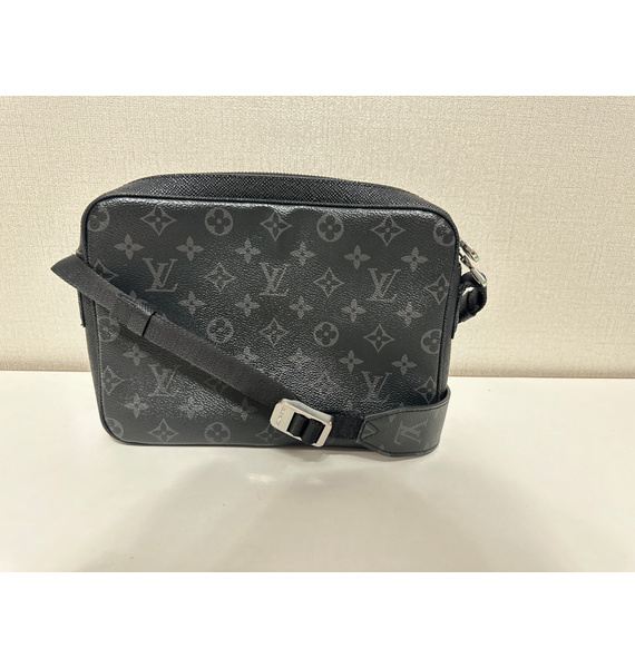 Сумка • Louis Vuitton • Черный