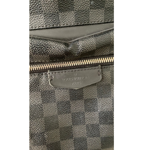Рюкзак • Louis Vuitton • Тёмно-серый