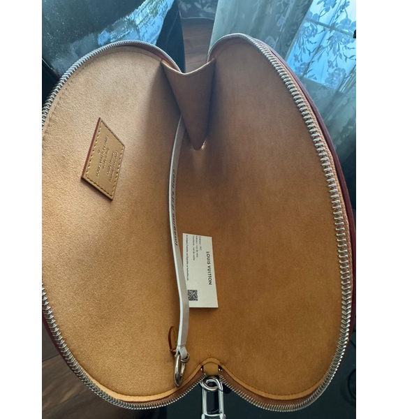 Сумка • Louis Vuitton • Бежевый