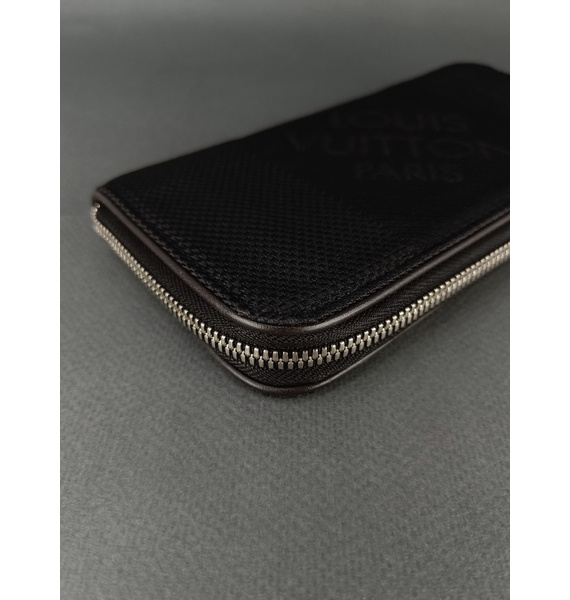 Кошелек • Louis Vuitton • Черный