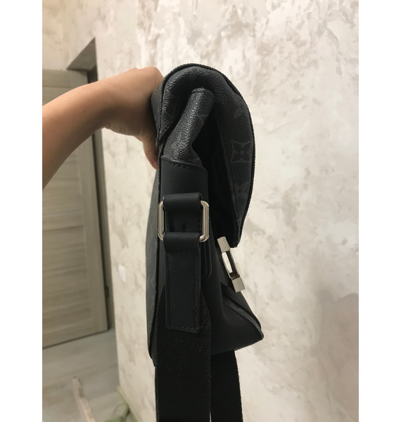 Сумка • Louis Vuitton • Черный