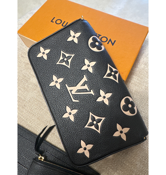 Кошелек • Louis Vuitton • Черный