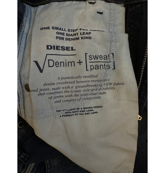 Джинсы • Diesel • Темно-синий