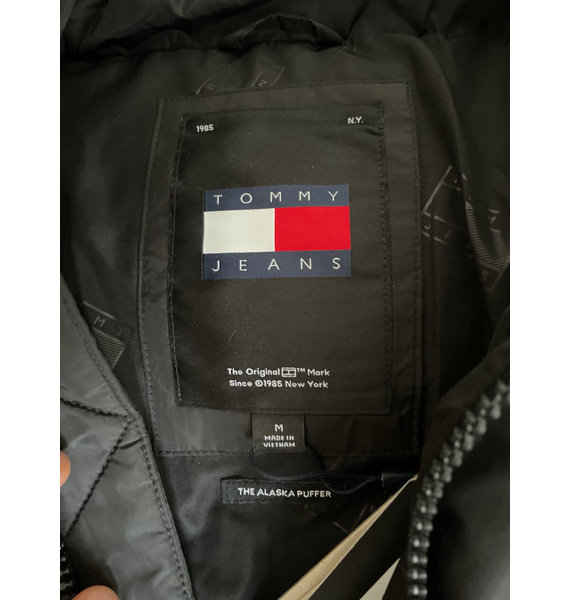 Куртка • Tommy Hilfiger • Черный