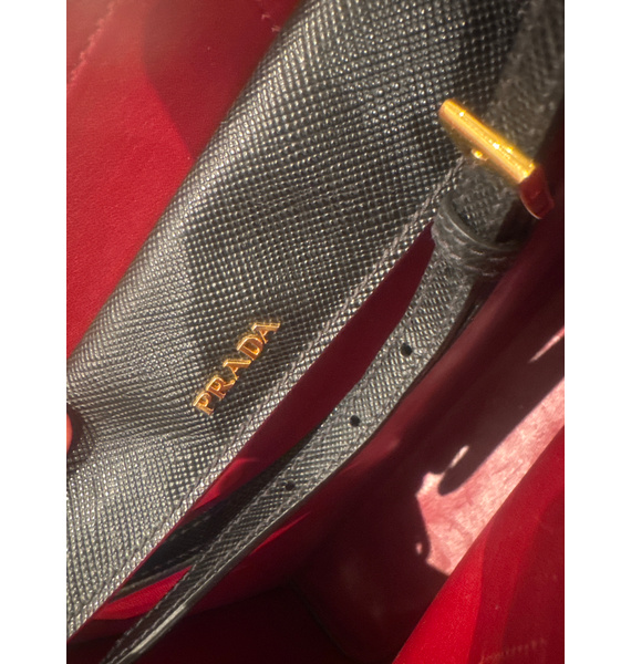 Сумка • Prada • Черный