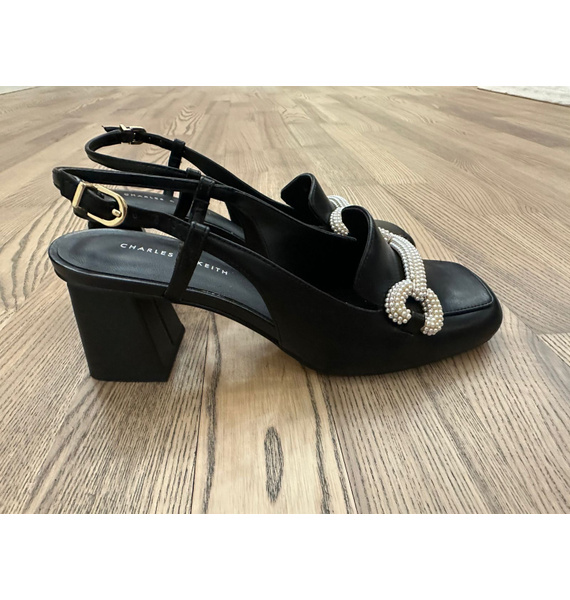 Босоножки • Charles & Keith • Черный