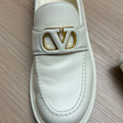 Лоферы • Valentino Garavani • Бежевый
