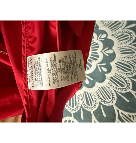 Ветровка • Burberry • Красный
