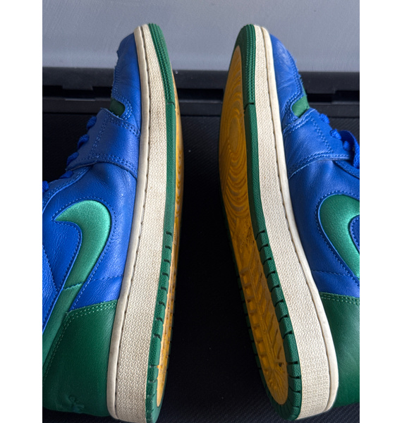 Кроссовки • Nike • Темно-синий