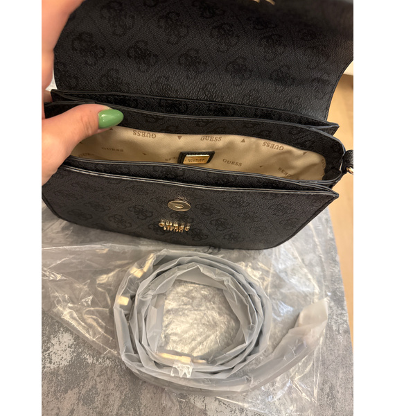 Сумка • GUESS • Черный