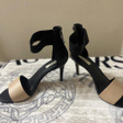 Босоножки • Vera Wang • Бежевый