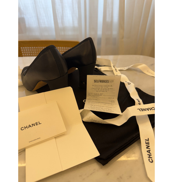 Туфли • Chanel • Черный