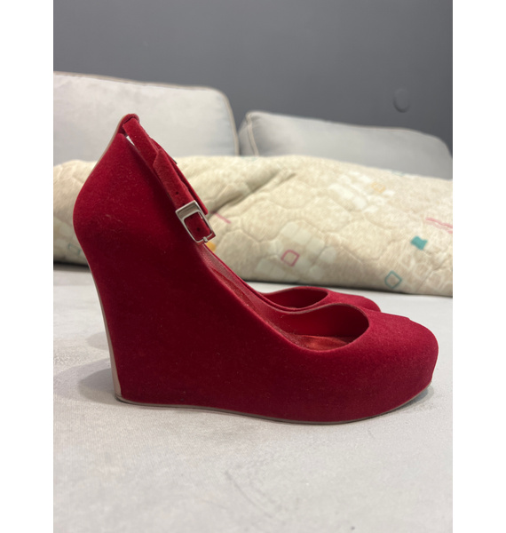 Босоножки • Vivienne Westwood • Красный