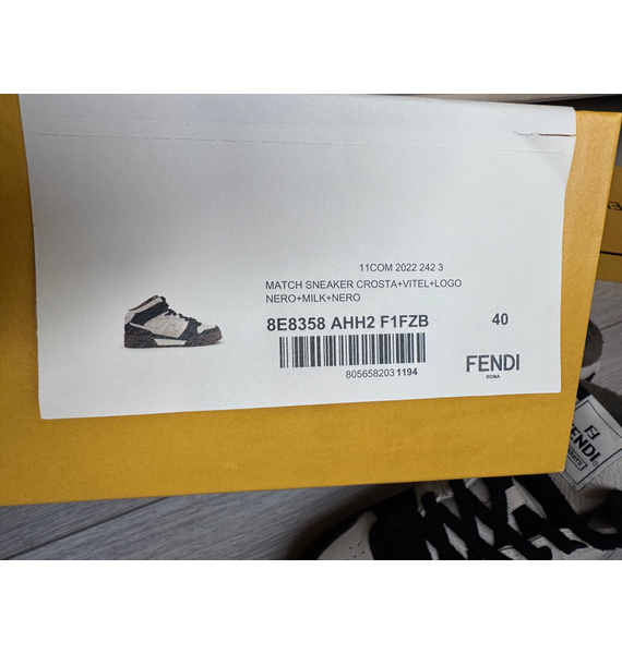 Кеды • Fendi • Другое