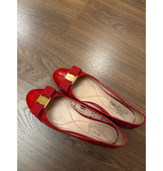 Балетки • Salvatore Ferragamo • Красный