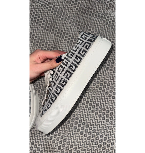 Кеды • Givenchy • Белый