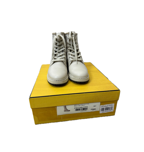 Ботинки • Fendi • Молочный