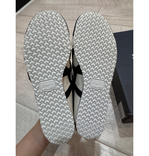 Кроссовки • Onitsuka Tiger • Белый