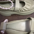 Сандалии • Charles & Keith • Салатовый