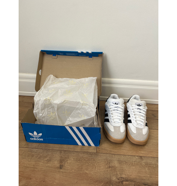 Кроссовки • adidas • Белый