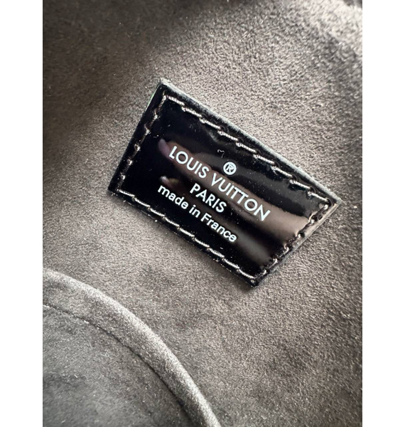 Сумка • Louis Vuitton • Черный