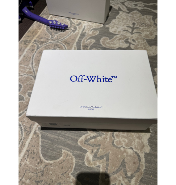 Кроссовки • Off-White • Белый