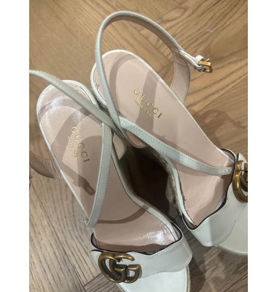Босоножки • Gucci • Бежевый