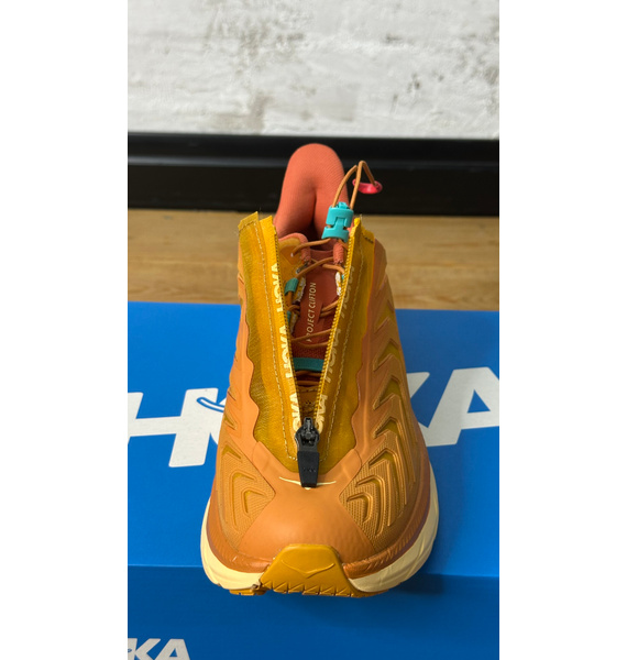 Кроссовки • Hoka One One • Оранжевый