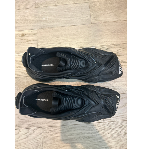 Кроссовки • Balenciaga • Черный