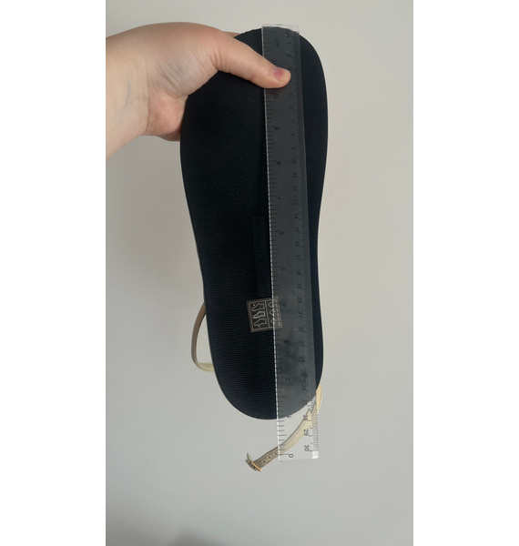Босоножки • Charles & Keith • Бежевый