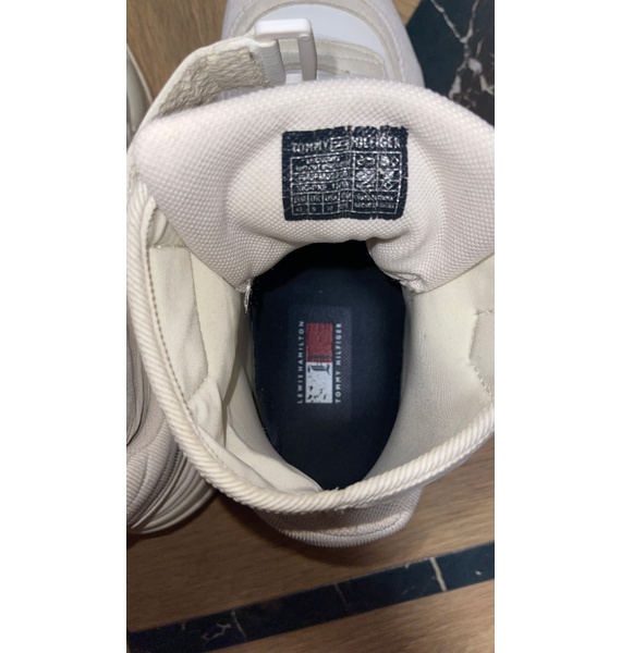 Кроссовки • Tommy Hilfiger • Белый