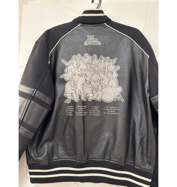 Куртка • Louis Vuitton • Черный