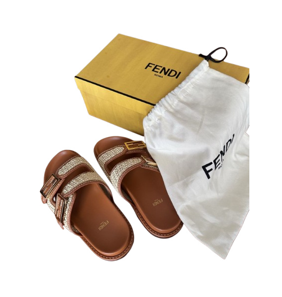 Сандалии • Fendi • Коричневый