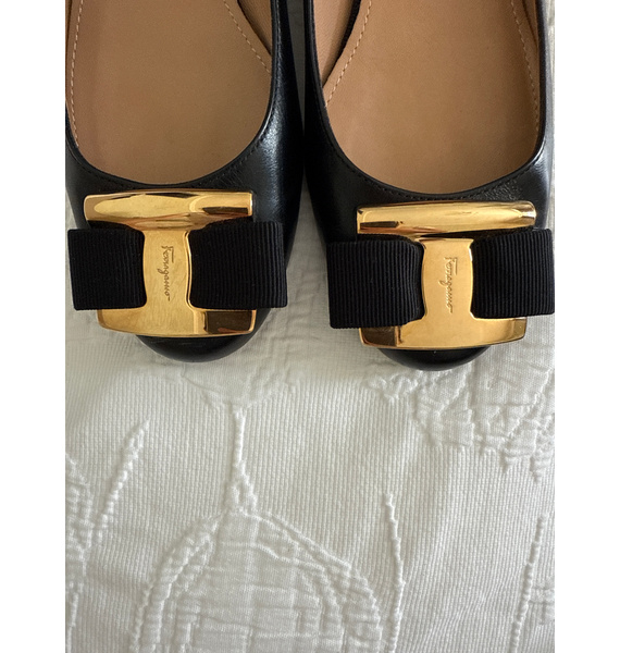 Балетки • Ferragamo • Черный