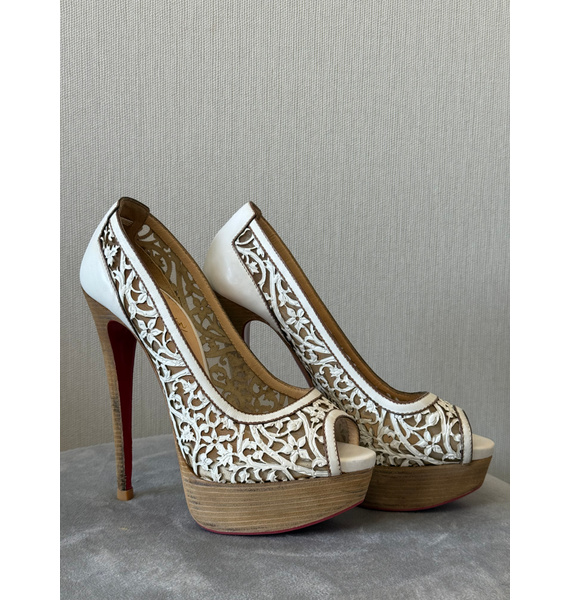 Туфли • Christian Louboutin • Белый