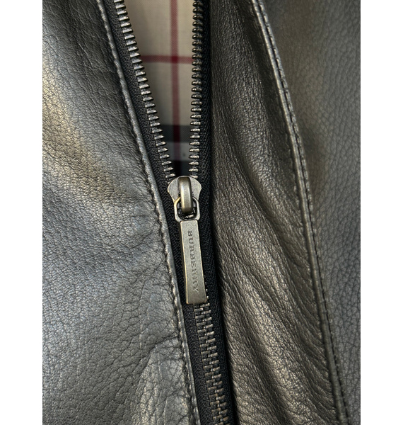 Куртка • Burberry • Черный
